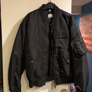 NWT Burberry blk men’s bomber jacket!
